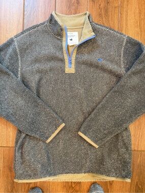 Southern Marsh Men's Gray and Tan Quarter-Zip Sweater pockets / men’s large